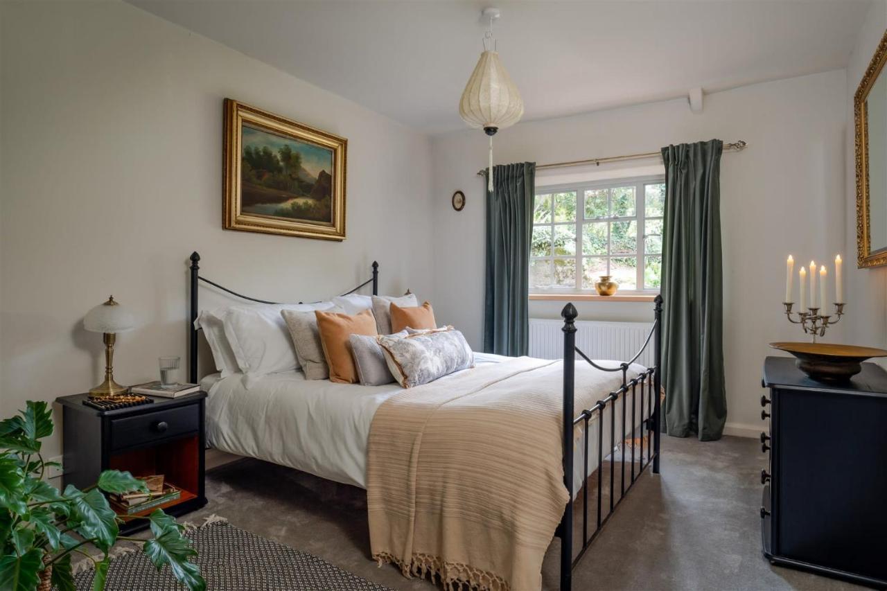 Апартаменты The Stables - Charming 15Th-Century Rural Bolthole Ньютон Эбэт Экстерьер фото
